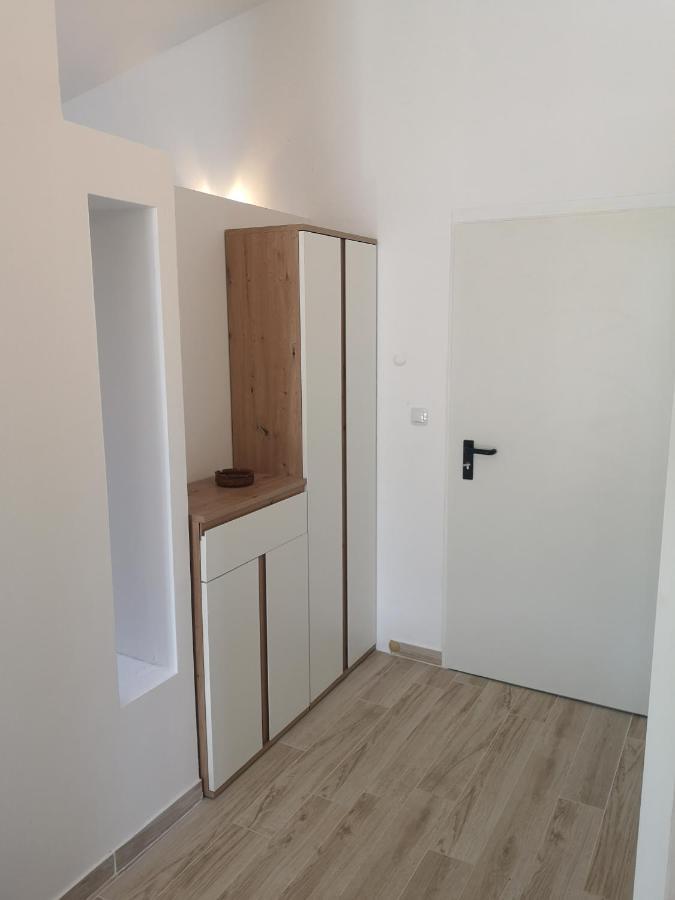 Apartment Nada 2 Malinska Exterior foto